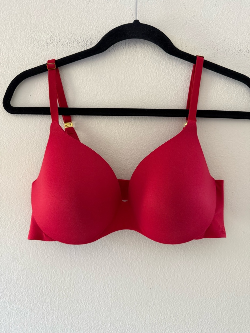 Victoria's Secret Red Incredible Lined Perfect Coverage Bra 36C Underwire